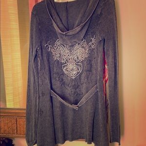 Super vintage but chic little cardigan